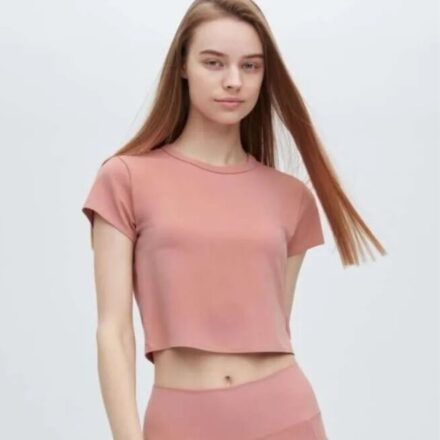 Укорочена футболка UNIQLO з технологією AIRism Extra Soft