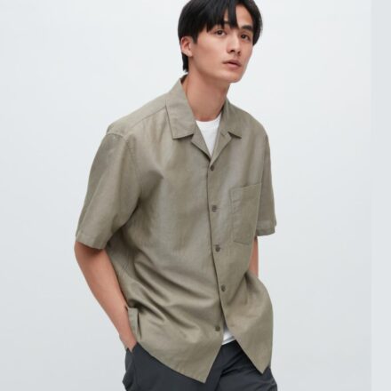 Лляна сорочка UNIQLO з відкритим коміром