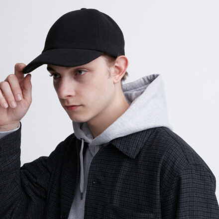 Унісекс кепка UNIQLO з UV-захистом UPF50+