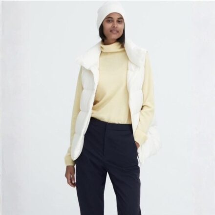 Пуховий жилет UNIQLO серії POWDER SOFT NANODESIGN