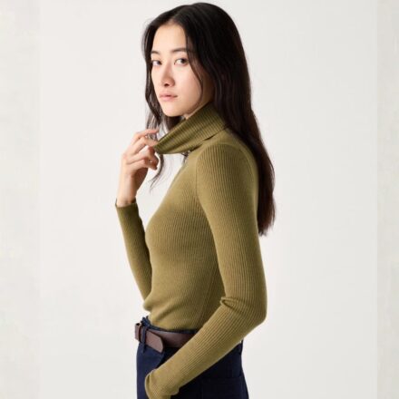 Гольф у рубчик UNIQLO з 100% вовни мериноса