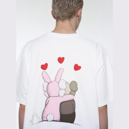 Футболка UNIQLO x KAWS