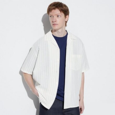 Лляна сорочка UNIQLO з відкритим коміром